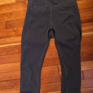 Lululemon in movement everlux crop 19’